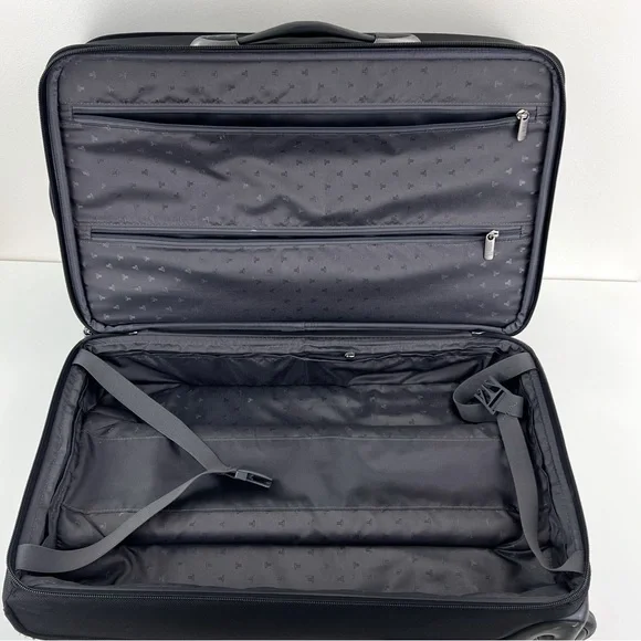 TUMI BLK UPRIGHT ROLLING EXPANDABLE +GARMENT SLEEVE #22034D4-CARRYON - Picture 12 of 16